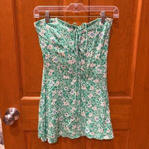 Moon to Sky Women’s Green Floral Strapless Mini Dress Size Small